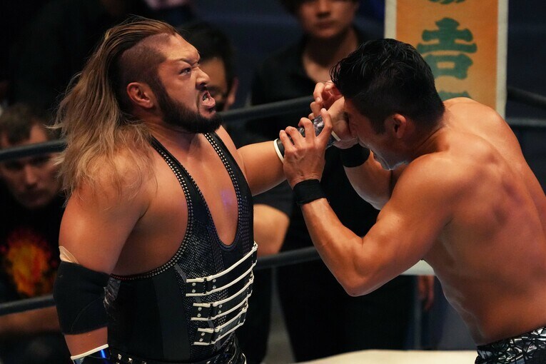 SANADAに対して憎悪をむき出しにするEVIL