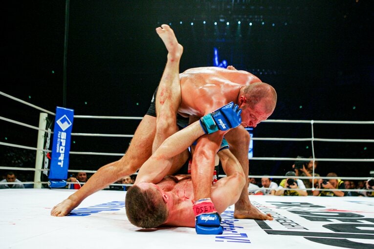 【アンケート6位】エメリヤーエンコ・ヒョードルvs.ミルコ・クロコップ（2005年）©Susumu Nagao