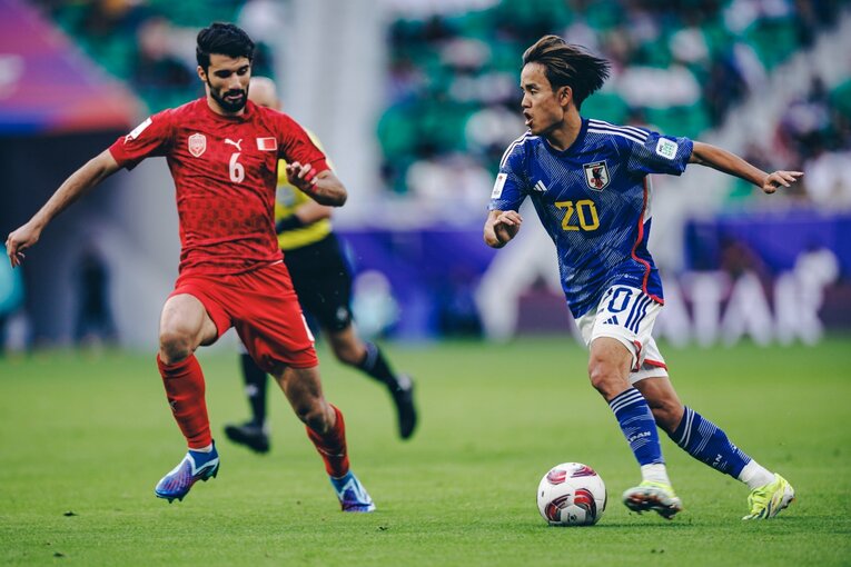 アジア杯バーレーン戦「久保の幻惑パス＋ノールックシュートでゴール」写真セレクション（全12枚中の3枚目）　©Kiichi Matsumoto　