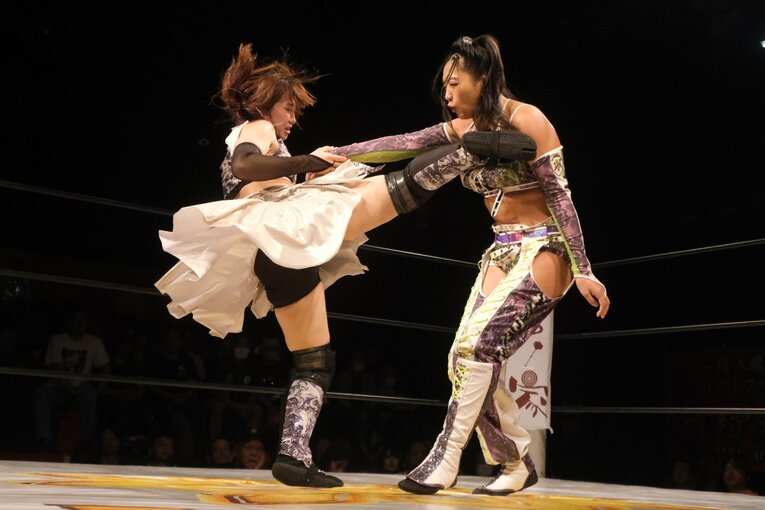 「この子は強いよ」神取忍が認めた…格闘界のホープだったNØRIがプロレスに受けた衝撃「神取さんがRIZINでギャビと…こういうのアリなのか」《特別グラビア》(69)