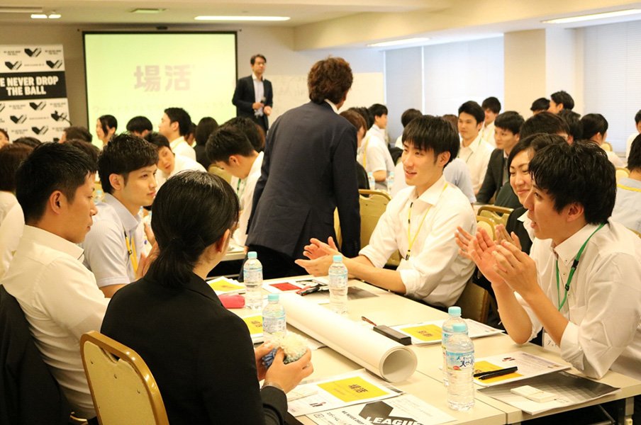 「Vリーグは存亡危機」と警鐘も。新方式に選手はどう向き合うべき?<Number Web> photograph by Japan Volleyball League Organization