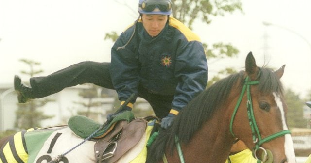 栗東って読めますか？ 滋賀県にある“ナゾの競馬駅”「JR栗東駅」には何