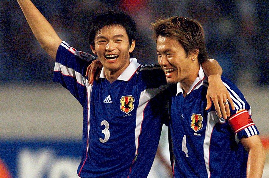 松田直樹、突然の別れから10年。いま見ても色褪せぬ「強気のプレー」。<Number Web> photograph by AFLO