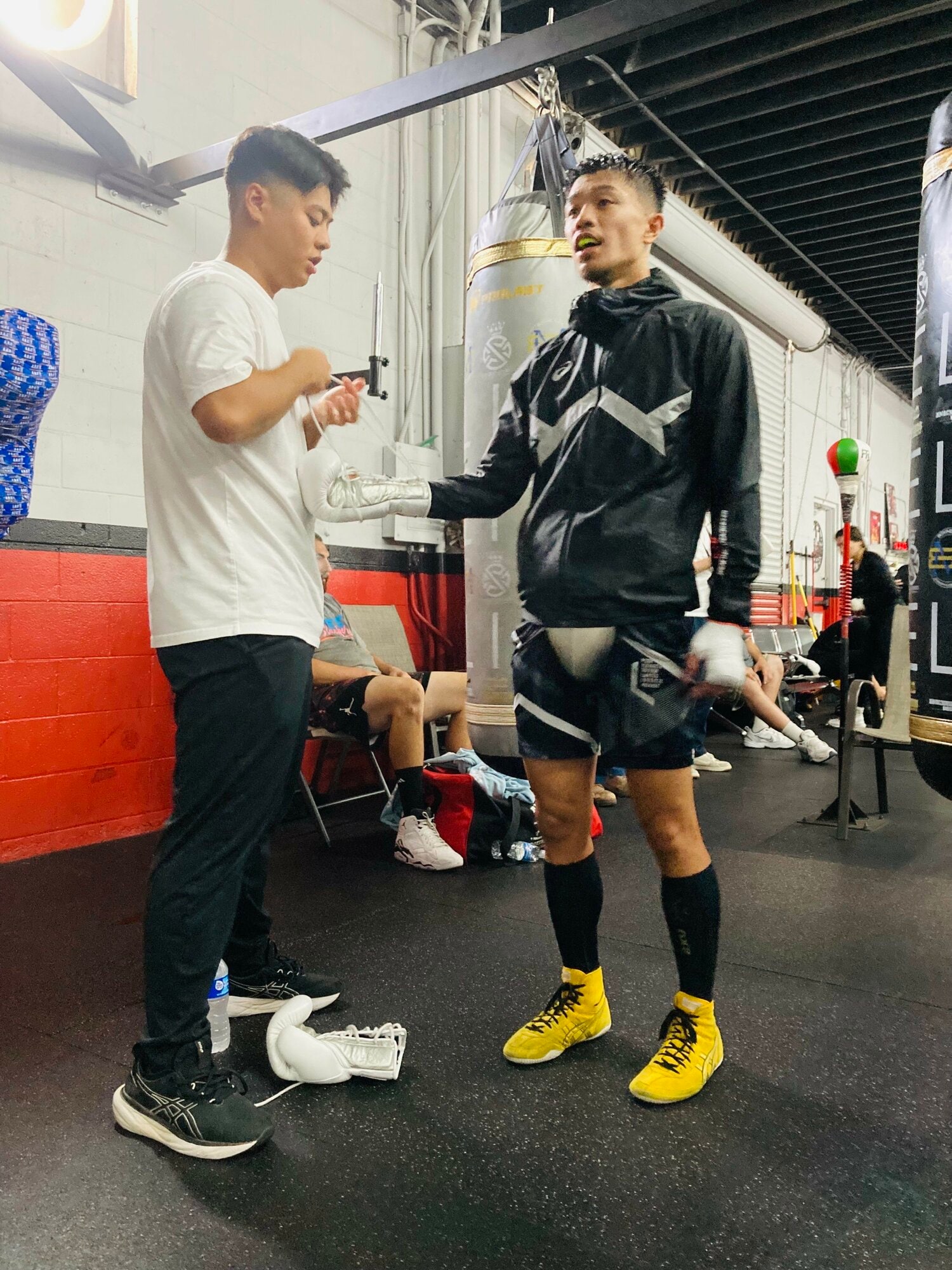 マネージャーを務める弟・龍人さんのサポートを受けながらトレーニングに励む中谷