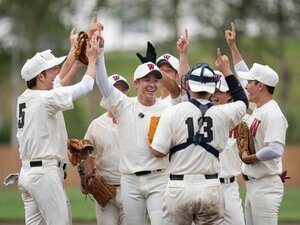 早稲田実業の新監督“あの人物”が有力候補も…本人「想像つかない」甲子園決勝メンバーも37歳に…「斎藤佑樹からホームラン」駒大苫小牧ナインは今