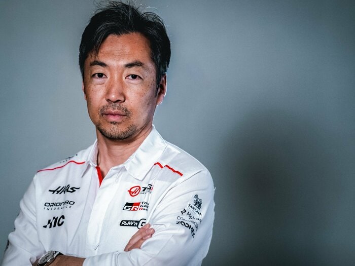 「トヨタとの提携でスピード感が上がる」小松礼雄ハースF1代表の“ジャイアントキリング”戦略「400人規模でも、全員が力を出し切れるチームに」＜Number Web＞ photograph by Asami Enomoto