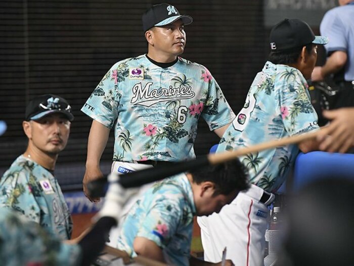 「攻撃的2番」にバントの選択肢は？大味化する日本野球に抱く懸念。＜Number Web＞ photograph by Kyodo News