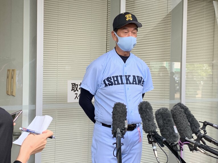 敗戦を振り返る佐々木監督