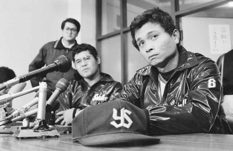 面影ある？…監督の父でヤクルトで活躍した角富士夫さん　©JIJI PRESS