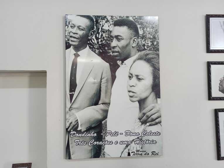 ペレと両親　©Hiroaki Sawada