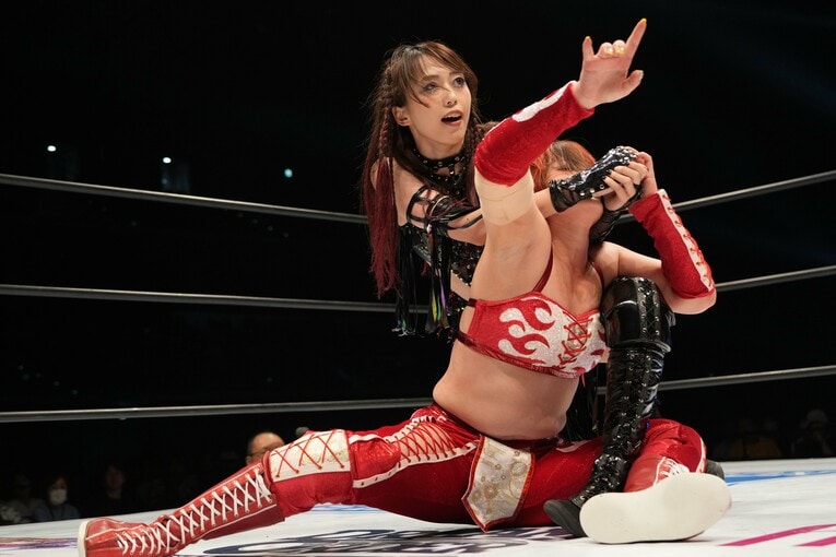 決勝で対戦した上谷は同期、かつタイトル戦での因縁もあった