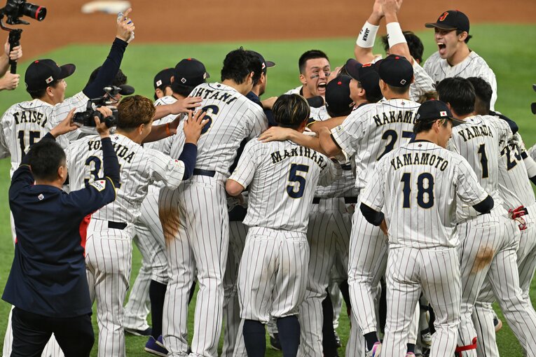 WBCの激闘に心躍らせた。野球を観たのは約２年ぶりだったという　©Naoya Sanuki