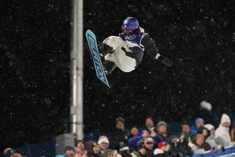 3位を決めた小野光希の滑りを連続写真で！　©Kaoru Watanabe/JMPA