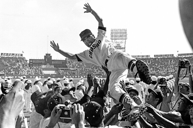 1974年夏には悲願の甲子園優勝。翌年は同じ千葉の習志野高が優勝した。同都道府県が異なる学校で連続優勝したことは過去4例しかない ／ photograph by JIJI PRESS