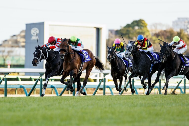 昨年の有馬記念ではエフフォーリアが強豪たちをねじ伏せ、強い勝ち方を見せた　©Kiichi Matsumoto