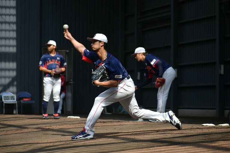WBCキャンプ2日目、ブルペンで投球するダルビッシュ　©︎Hideki Sugiyama