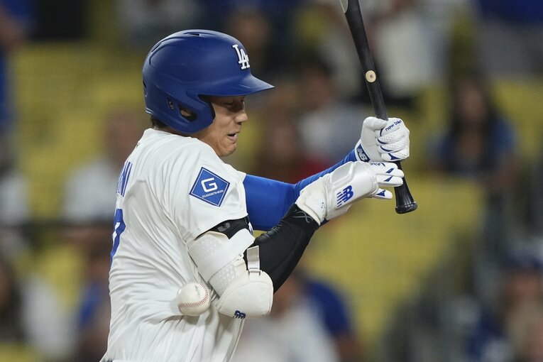 パドレスとの4連戦で大谷が浴びた2個目の死球　©AP/AFLO