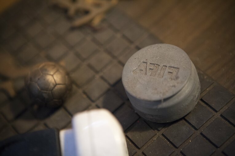 W杯製造工程の様子　©Paolo Vezzoli