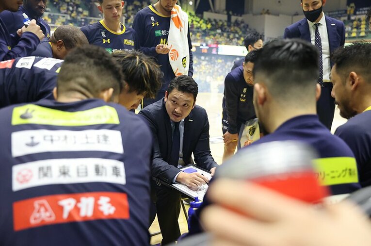 宇都宮ブレックスの安齋HCは自身の経験をもとに、選手をどう起用するかを考える ／ photograph by TOCHIGI BREX INC.