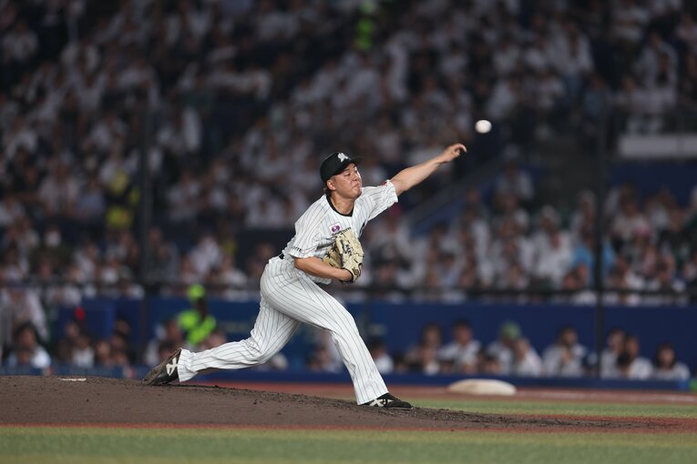 力投するロッテ・鈴木昭汰　©︎JIJI PRESS