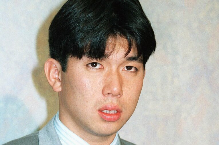 1995年1月9日、メジャー挑戦表明の会見を行った野茂英雄。その直前まで続けていた近鉄との交渉を当時の番記者が振り返る ／ photograph by JIJI PRESS