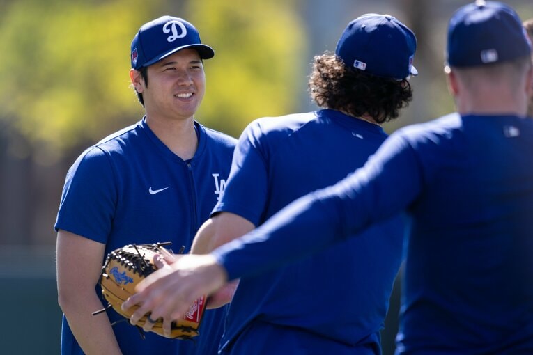 トレーニングでリラックスした様子を見せる　©Nanae Suzuki