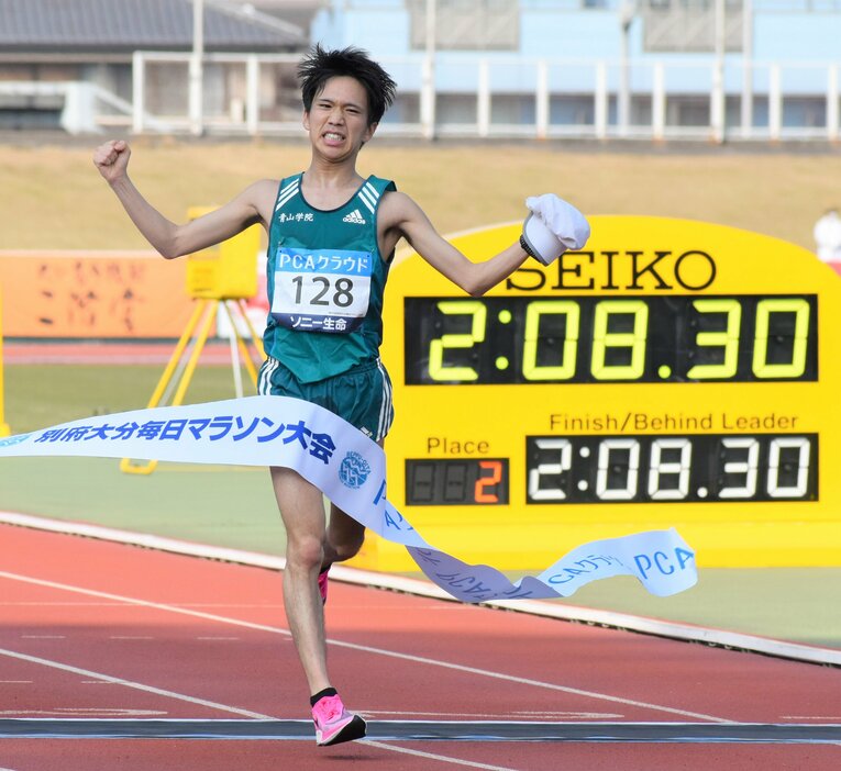 2020年、青学大4年時に別府大分毎日マラソンで3位を記録した吉田　©JIJI PRESS