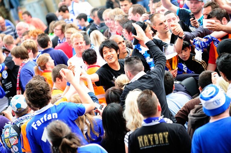 秘蔵写真！シャルケで愛された内田篤人の軌跡。(3) ／ photograph by Itaru Chiba