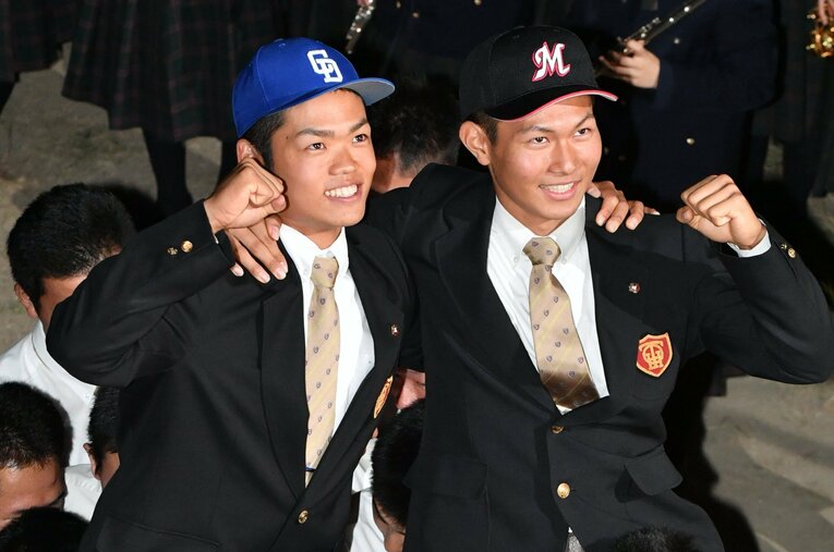 2018年、夏の甲子園を制した大阪桐蔭メンバー。それぞれドラフト1位で根尾昂が中日、藤原恭大がロッテに入団した ©Hideki Sugiyama