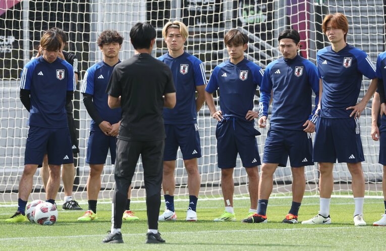 1月26日のトレーニングの一コマ　©JIJI PRESS