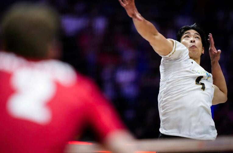 宮浦健人（VNLベルギー戦）©Volleyball World