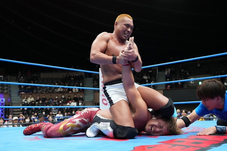 フィニッシュはアントニオ猪木のような腕固めだった　©Essei Hara