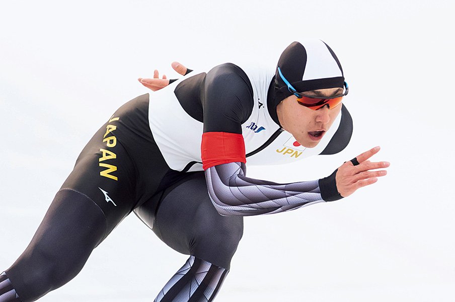 あふれる馬力で世界と戦う、男子スケートの新星・新濱立也。~現役大学生が世界記録保持者に圧勝~<Number Web> photograph by AFLO