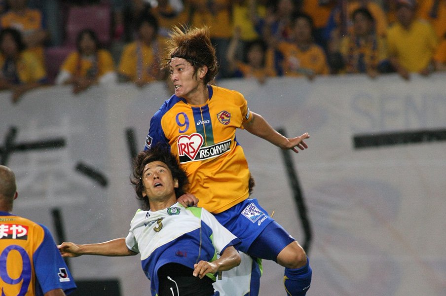 “仙台のヘリコプター”中原貴之、ユアスタの伝説と手を抜かない姿勢。<Number Web> photograph by J.LEAGUE