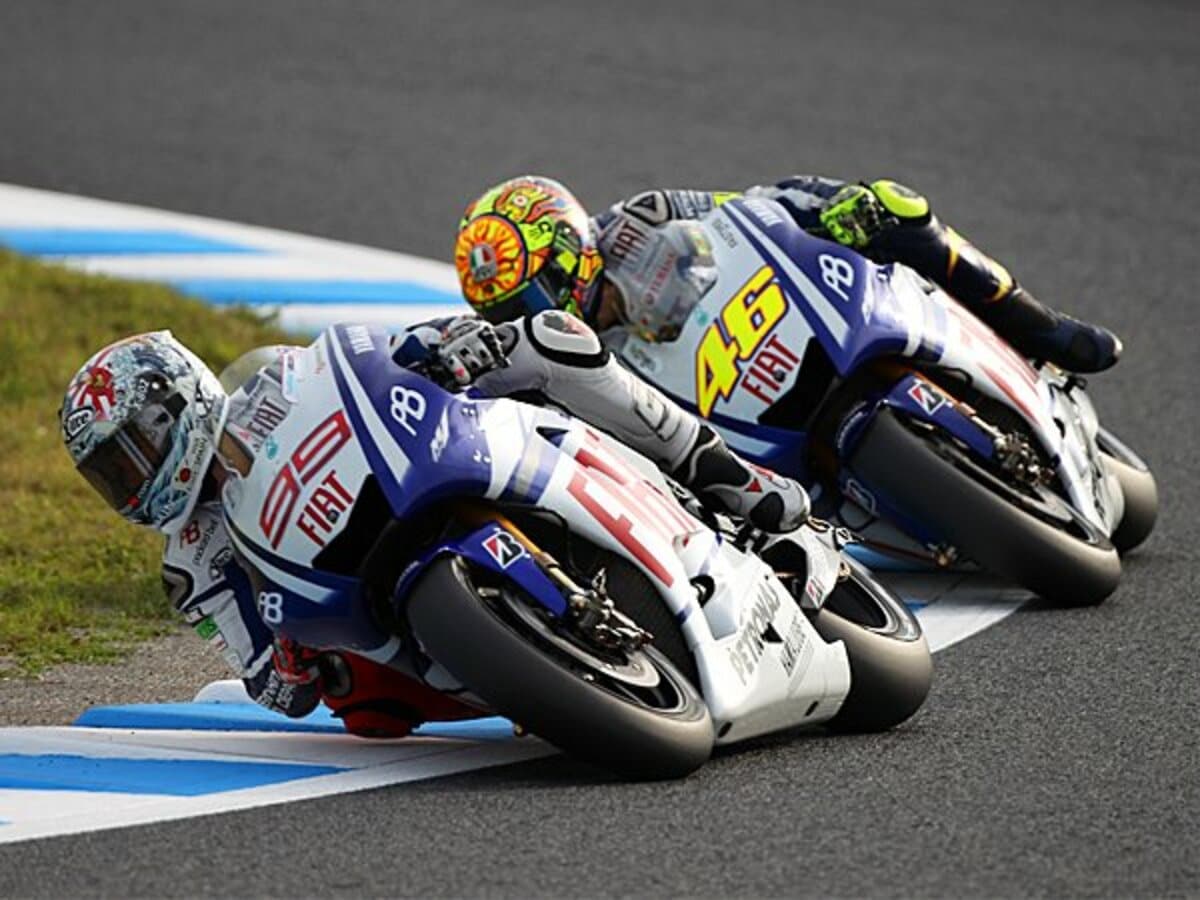 強引すぎる走りに見えた 王者ロッシの裏の顔 後味の悪さが残った日本gp Motogp Number Web ナンバー