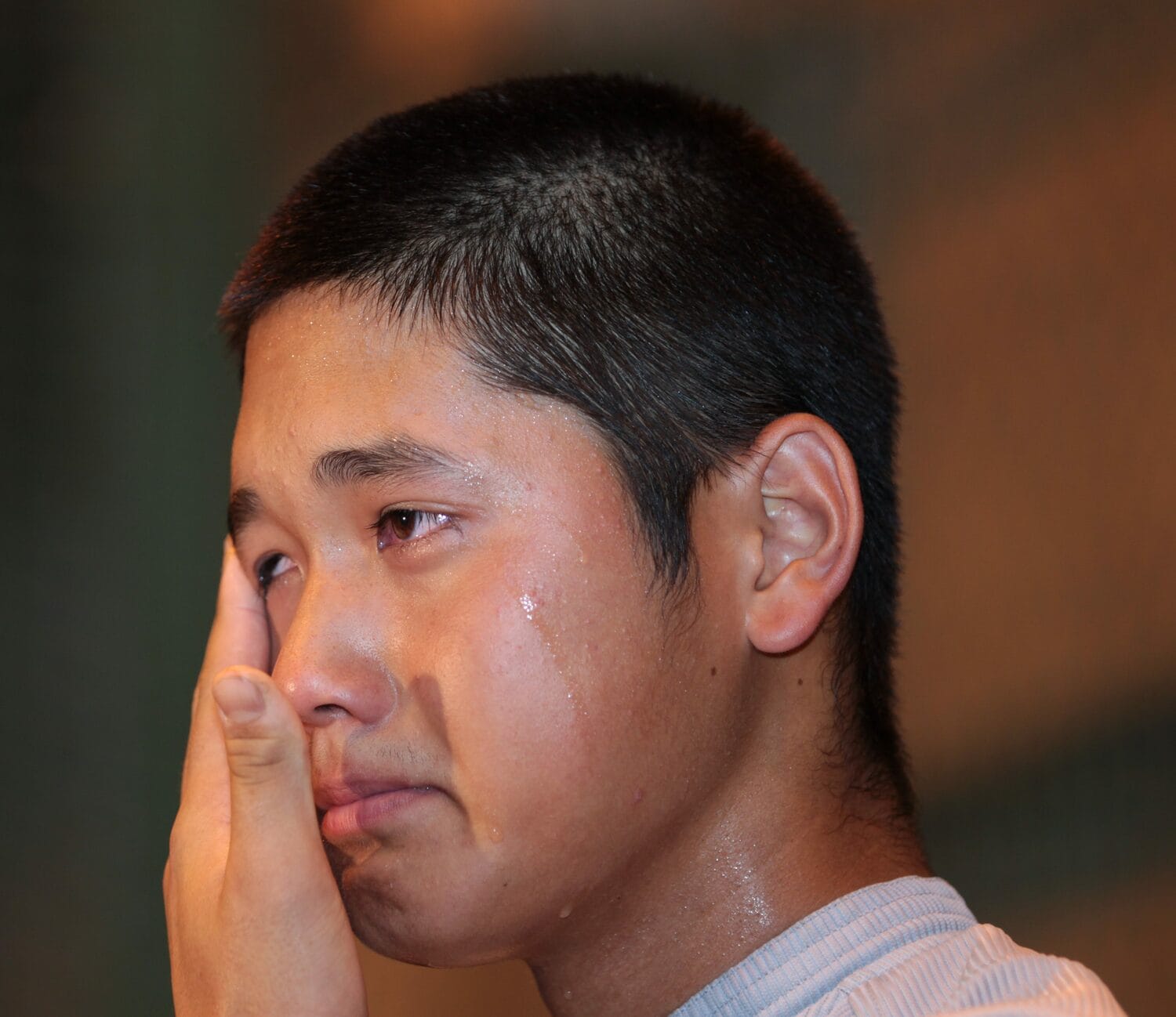 花巻東高3年時の夏の大会は、岩手県大会決勝で盛岡大附高に敗戦。試合後は大粒の涙を流した　©JIJI PRESS