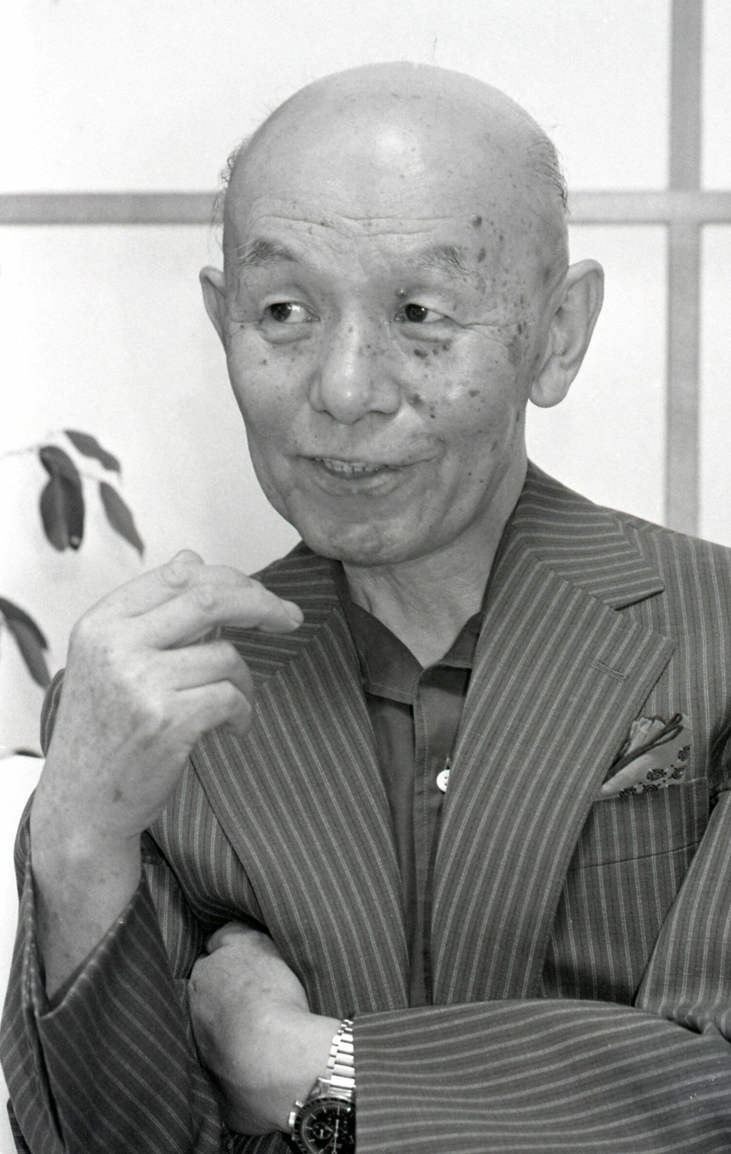 生前の古関さん ©JIJI PRESS