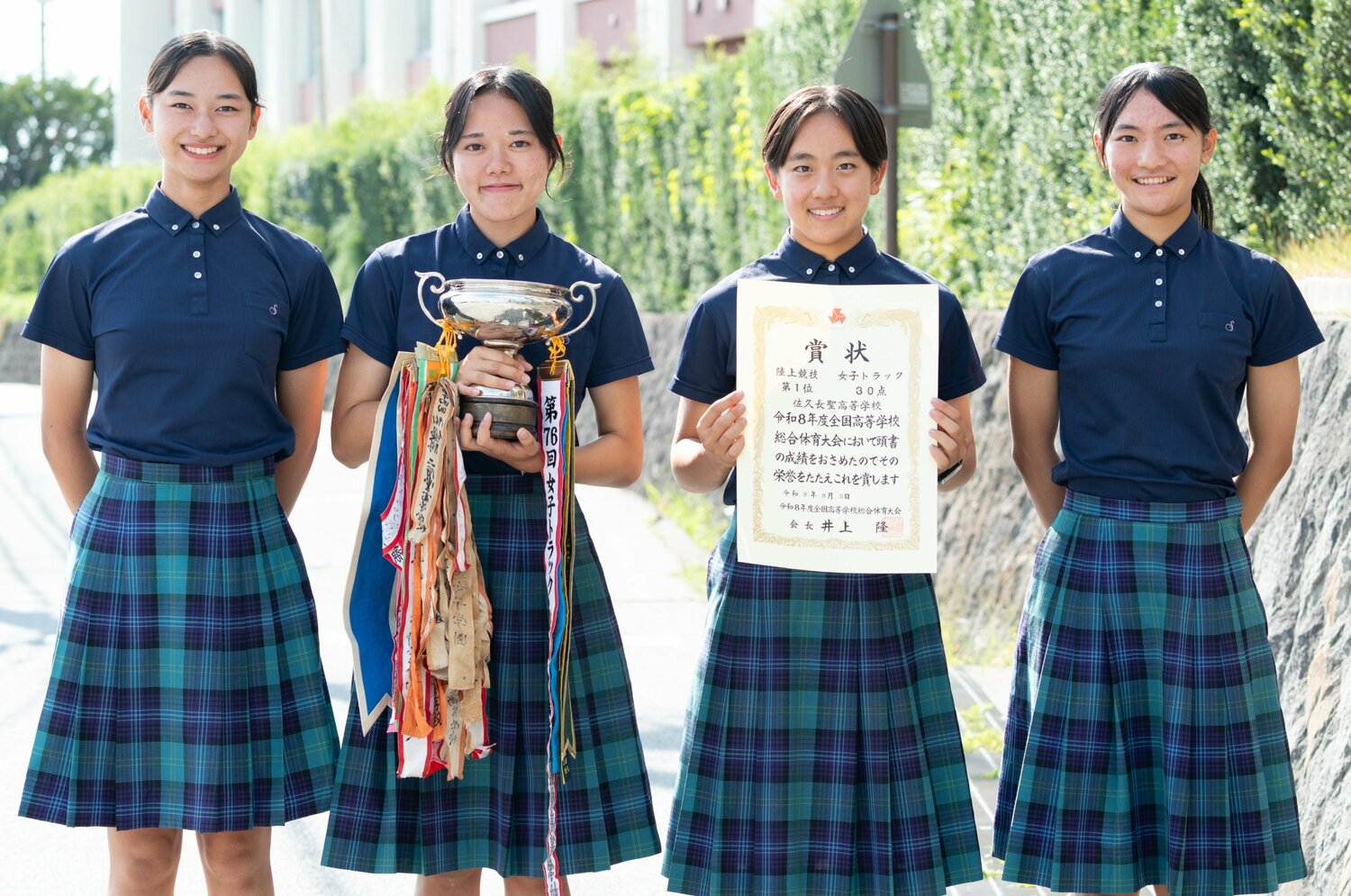 今夏のインターハイ女子トラック部門で総合優勝を果たした佐久長聖陸上部の(左から)阪真琴、宮澤希、中村波南、鎌倉梨々華の4人 ©Tadashi Hosoda