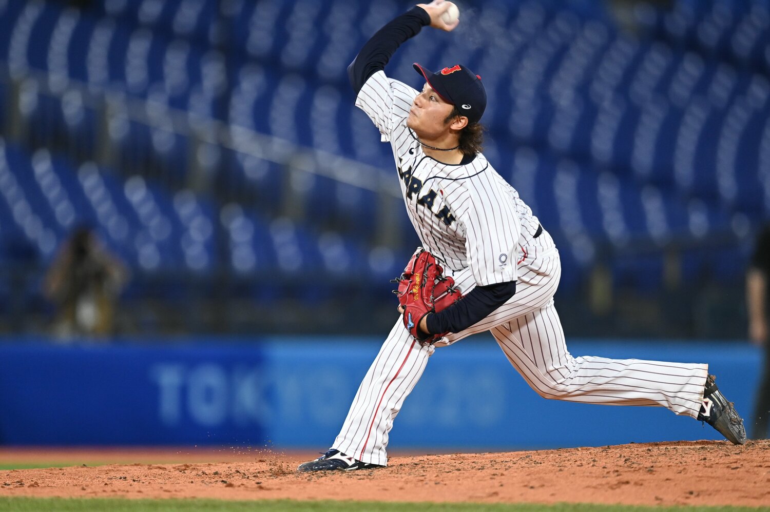 東京五輪ではコンディション不良のため出場を辞退した巨人の菅野智之に代わって代表に初招集された。中継ぎとして日本の金メダルに貢献　©JMPA／Naoya Sanuki