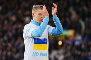 《ウクライナ危機》マンUとシャルケがロシア企業スポンサー排除、W杯予選で対戦拒否… 世界最強FWの“反戦メッセージ”とは