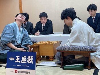 永瀬拓矢32歳、70分超の電話取材で本音を思わず口に…「藤井（聡太）さんを人間として見てはいけないんです」「これが最後かもしれませんよ」＜Number Web＞ photograph by Shintaro Okawa