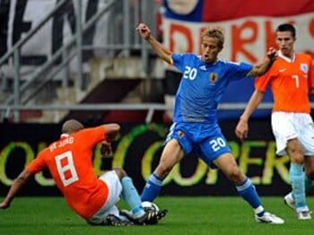 サッカーの国際的平板化とそれでも残る代表チームの“癖”。＜Number Web＞ photograph by Takuya Sugiyama