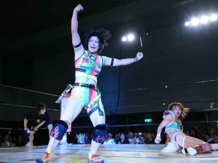 女子プロレス界に異変…岩谷麻優が“デビュー7カ月の新人”山岡聖怜18歳にまさかの完敗「足元すくわれたとかじゃなくて…」世代交代の予感は本物か＜Number Web＞ photograph by Essei Hara