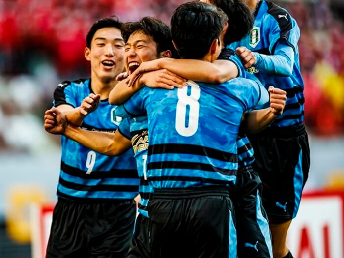 「妻、子ども3人に誇らしく思ってもらえるように」“サッカー未経験部員が空き地で練習”から15年で日本一…岡山学芸館監督が語る秘話＜Number Web＞ photograph by Kiichi Matsumoto