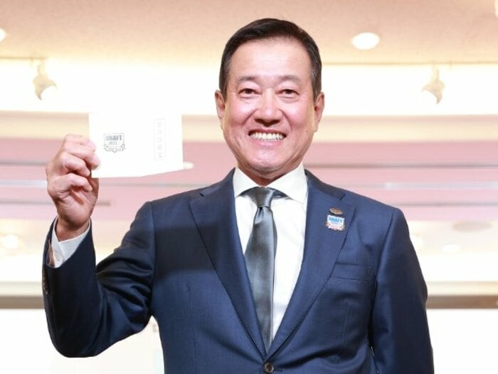 原監督ニンマリ「超攻撃型打線の未来図」を描ける浅野翔吾の獲得…“80点”の巨人を上回る高評価の球団は？〈ご意見番のドラフト採点〉＜Number Web＞ photograph by JMPA