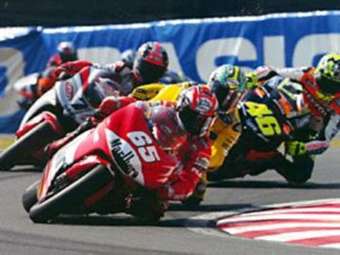 鈴鹿でのＧＰ休止が訴える本当の「安全」とは。＜Number Web＞ photograph by VEGA INTERNATIONAL