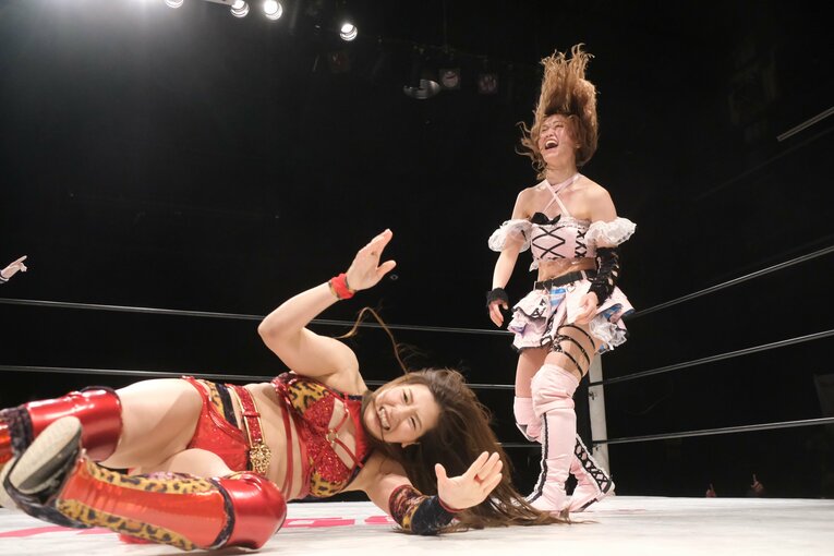 サイコロで勝敗が決まる？ 人気団体が “脱プロレス”で見せる女優たちのチャレンジとは…エース青野未来「エンタメだけど闘いがある」(77)