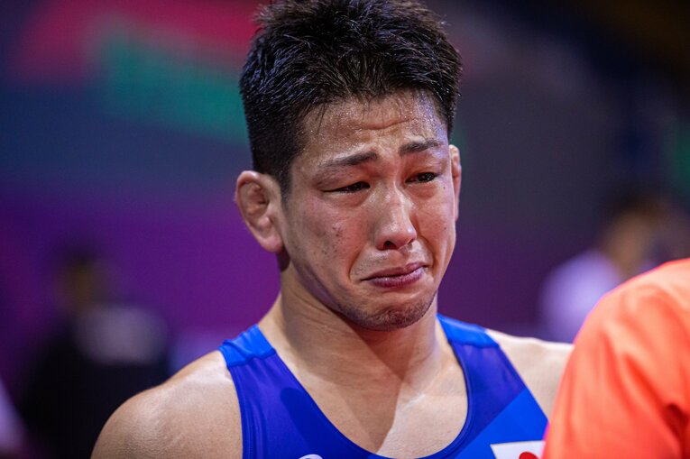 準決勝で勝利し、五輪出場を決めた屋比久