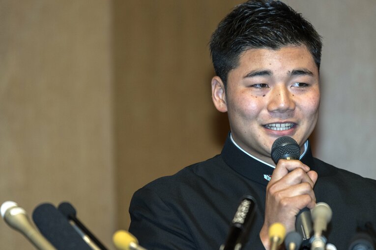 2017年ドラフト会議で７球団競合の末に日本ハム入りが決まった清宮　©︎Takuya Sugiyama