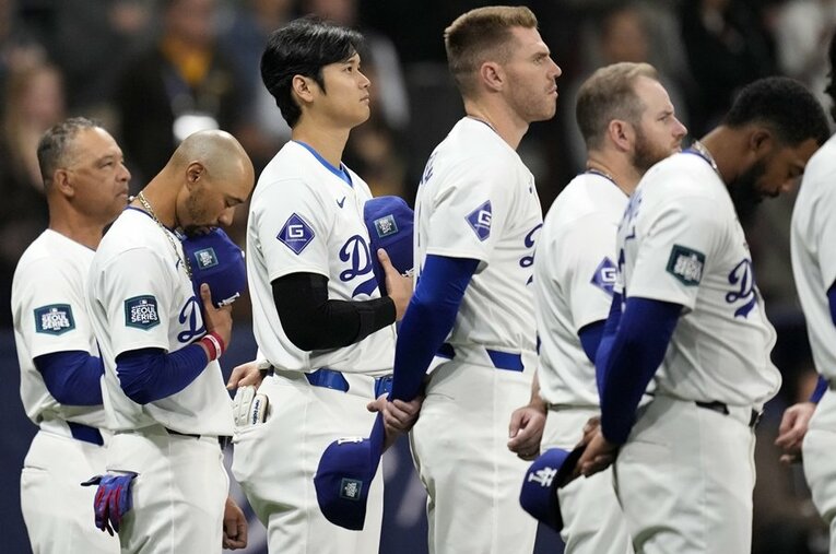 今やお馴染みベッツ、大谷翔平、フリーマンの「MVPトリオ」はもちろん、4番以降の打者も多士済々なのがドジャース打線の名門たるゆえんだ ／ photograph by AP/AFLO